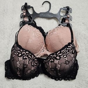 NWOT Marilyn Monroe bras